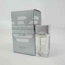 Giorgio Armani Emporio Diamonds Туалетная вода для мужчин 4 мл 4423018575